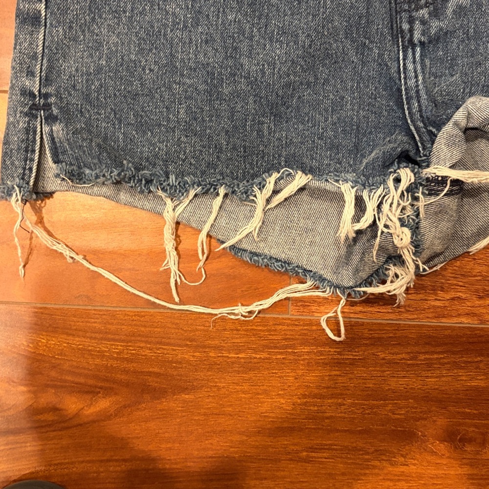Asos Denim Frayed Hem Dark Denim Cutoff Shorts Size 8 - Picture 6 of 9